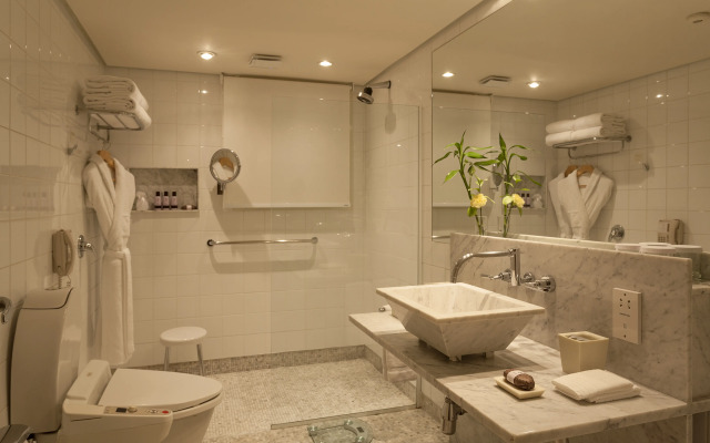 Hotel Emiliano