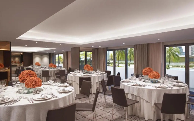 New World Makati Hotel