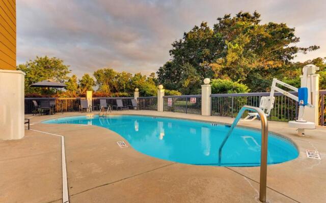 Fairfield Inn & Suites by Marriott Southport