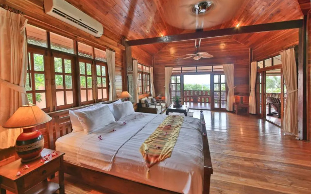 Paradise Island Estate
