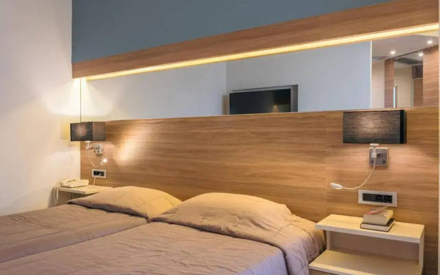 Atrion Hotel