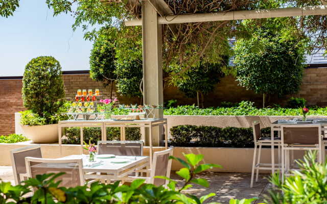 Four Seasons Houston Hotel