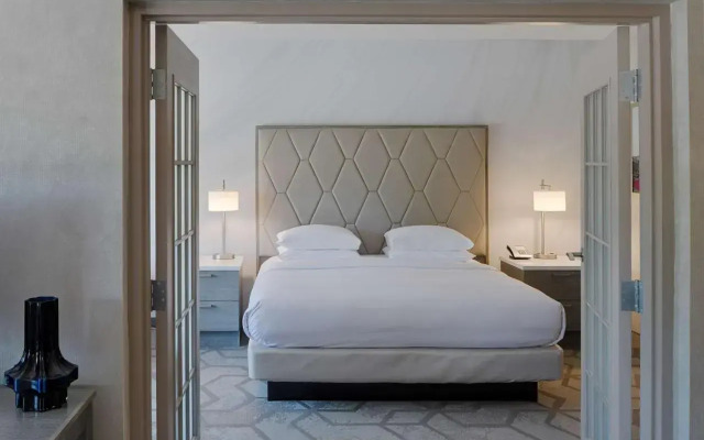 The Kingsley Bloomfield Hills - a DoubleTree by Hilton