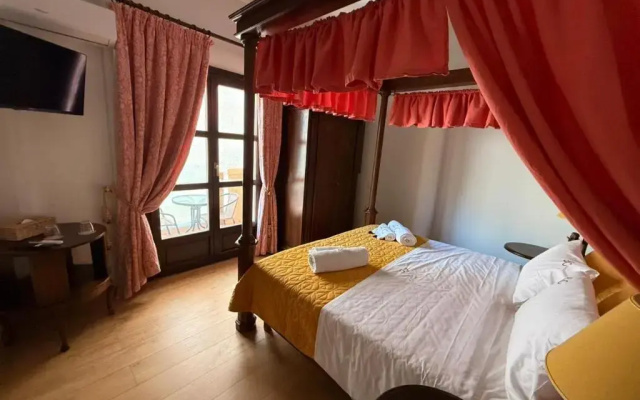 Great Greece Le Convivial Suites