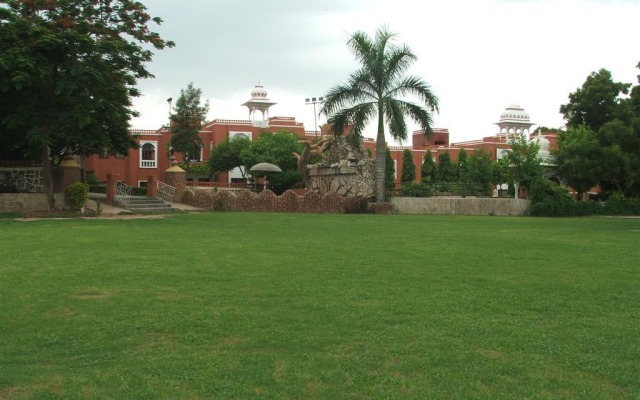 Oriental Palace Resort