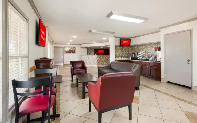 Red Roof Inn College Station