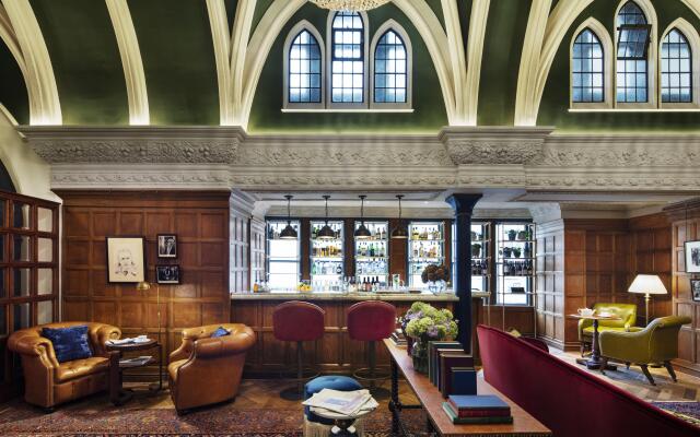 The Randolph Hotel, by Graduate Hotels