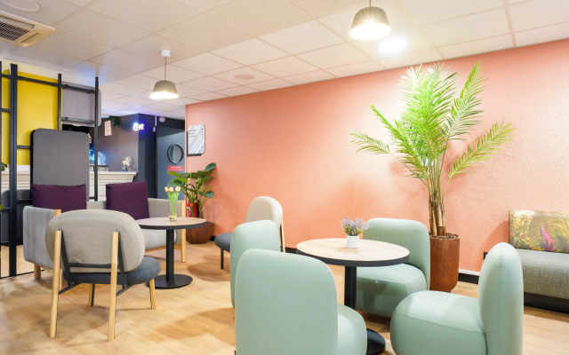 B&B HOTEL Paris Châtillon
