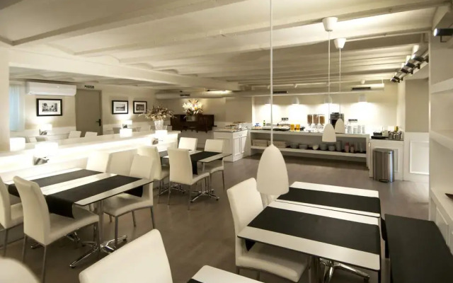 Serennia Exclusive Rooms
