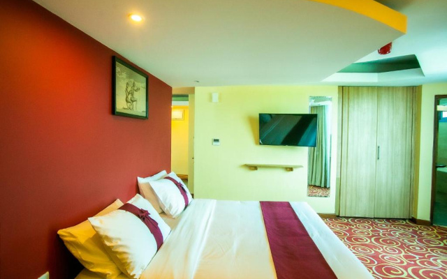 Отель Parrot Hotel Arusha