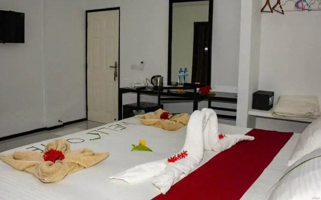 Crown Beach Villas Hotel