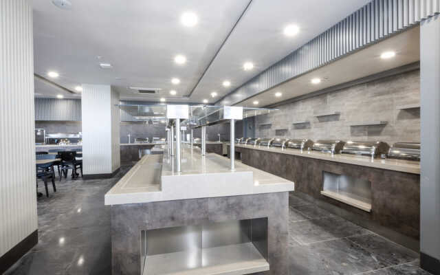Elysee Hotel