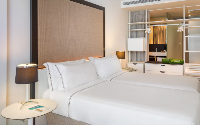 Отель Melia South Beach