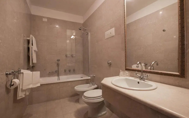 Amadeus Hotel