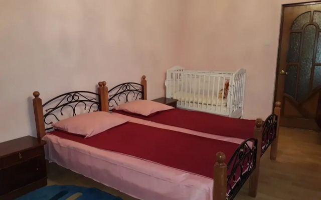 Melani on Slavyanskaya 7 Guest House