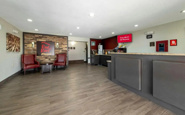 Red Roof Inn PLUS+ Huntsville