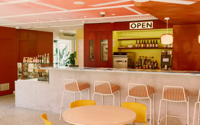 greet Hotel Versailles - Voisins Le Bretonneux