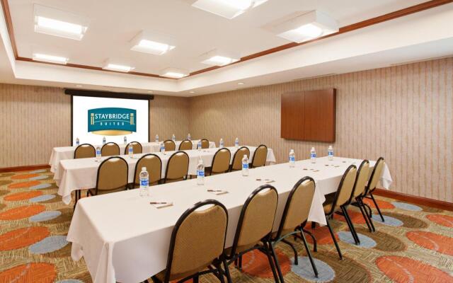 Staybridge Suites Fairfield Napa Valley Area by IHG