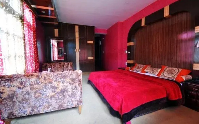 Hotel Devidyar
