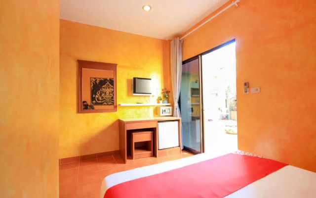 Ban Elephant Blanc Apartment