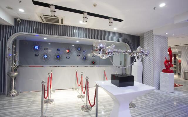 Guangzhou Planet Hotel