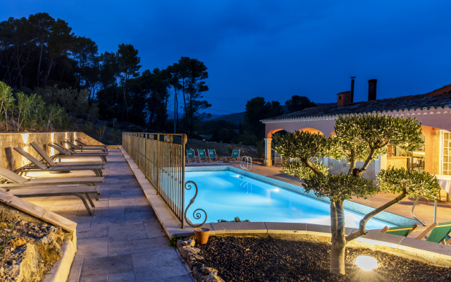 Domaine Rabiega - vineyard and boutique hotel