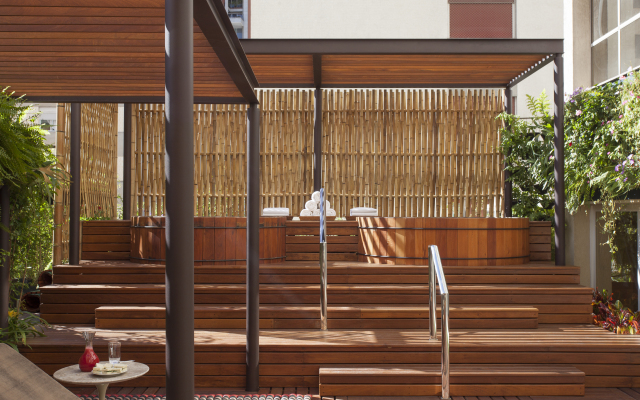 Hotel Emiliano