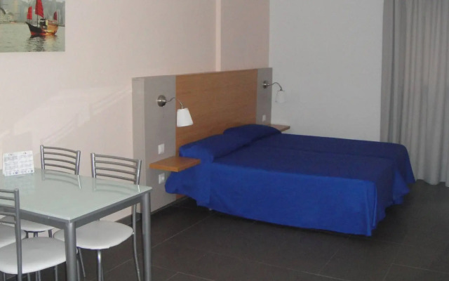 Mhc Arenales Hotel