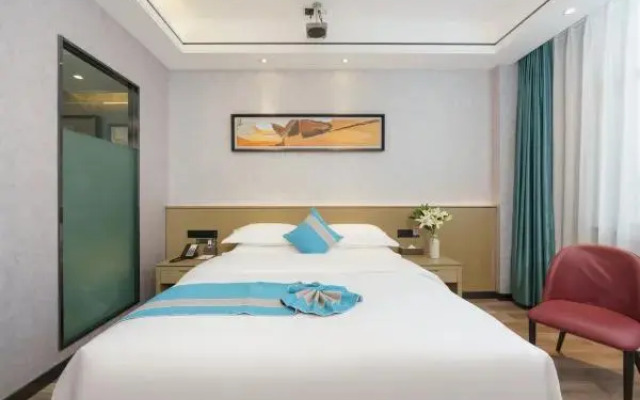 Urumqi Yinggang Hotel