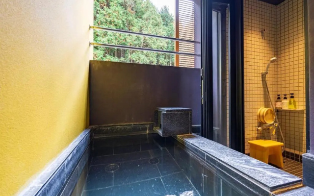 Japanese-Western Style with Open-Air Bath on the Mountain Side room 사진 3