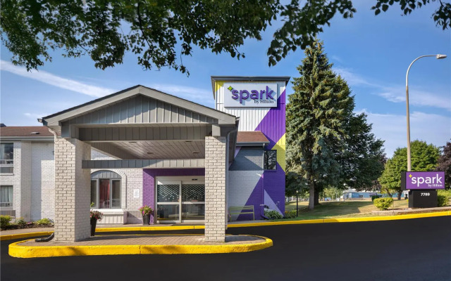 Spark by Hilton Brockville
