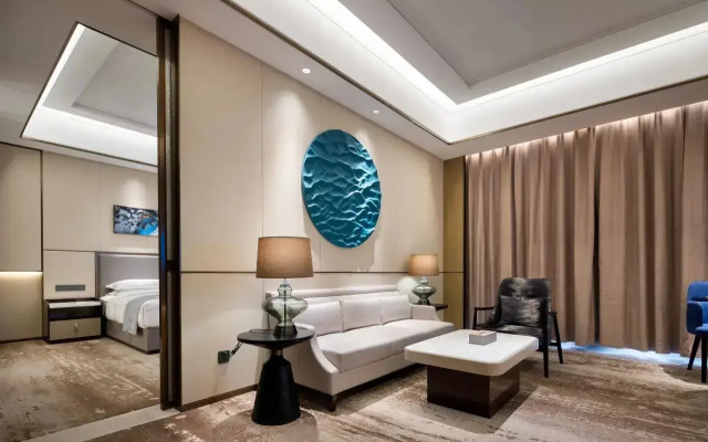Ptossom Hotel	