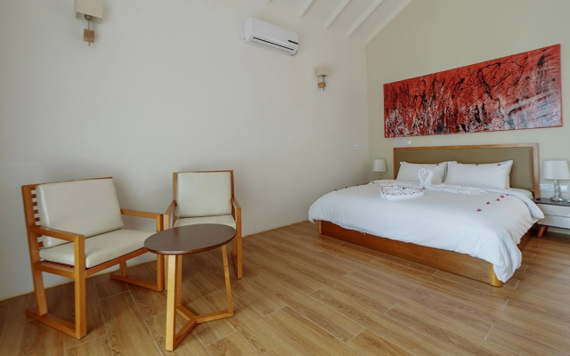 Paradise Hondaafushi Island Resort & Spa