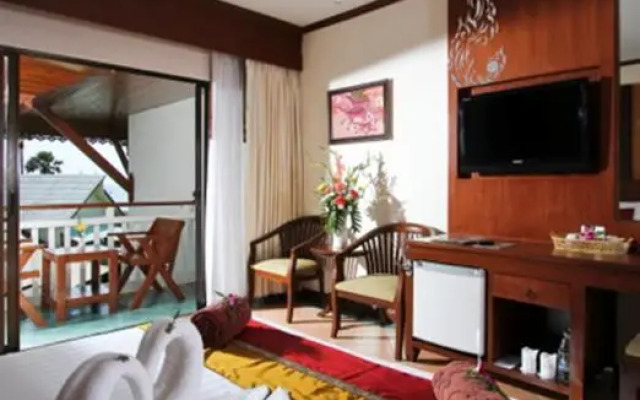 Baan Karonburi Resort