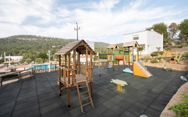 Apartamentos Blanco Sol