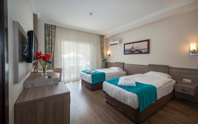 Crystal Aura Beach Resort & Spa – All Inclusive Resort