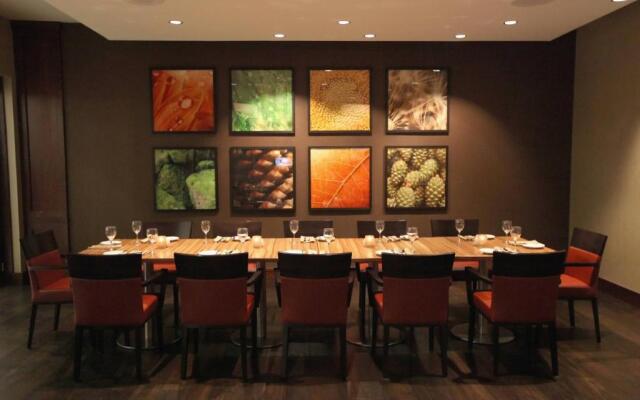 Minneapolis Marriott Northwest Hotel & Conference Center