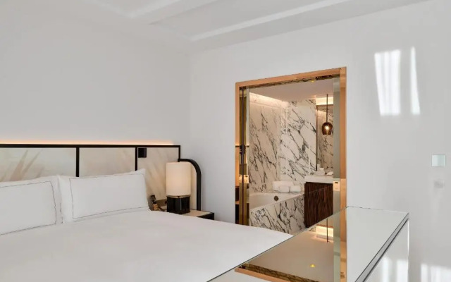 Carlton Cannes, a Regent Hotel