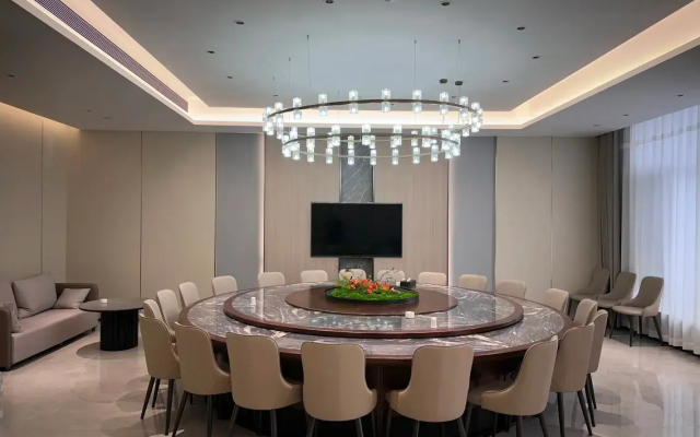 Jinan Laiwu Atour Hotel