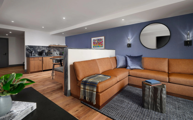 Hotel Alpenrock Breckenridge, Curio Collection by Hilton