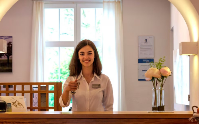 Stiftung Kartause Ittingen – People – Warth