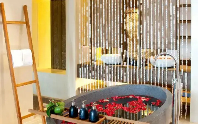 Hansar Samui Resort & Spa