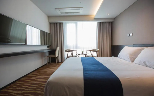 Gloucester Hotel and Resorts