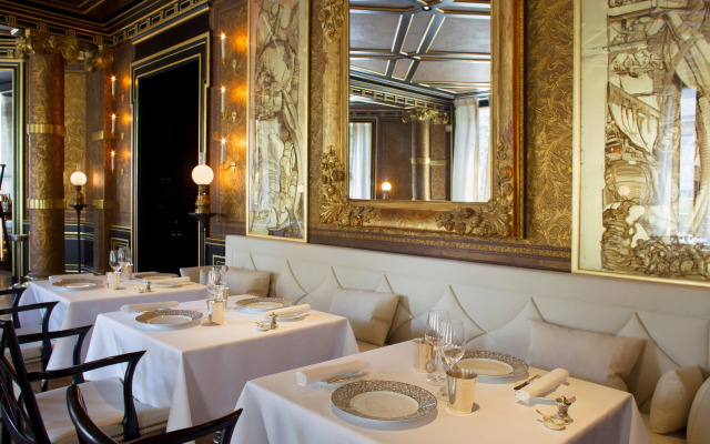 La Reserve Paris Hotel and Spa
