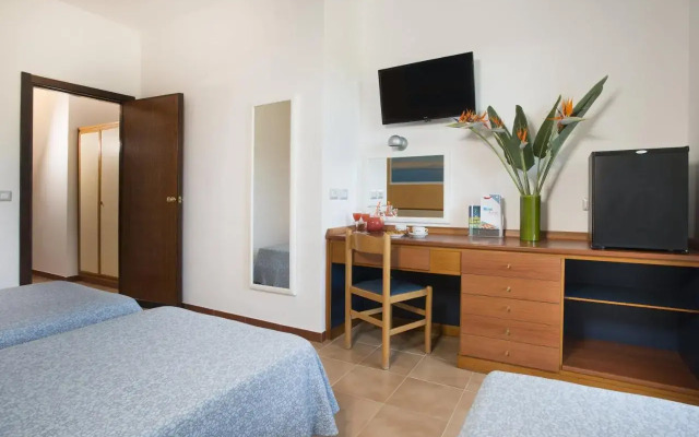 Hotel Oasis