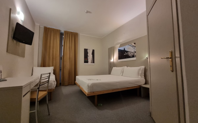 Green Class Hotel Astoria