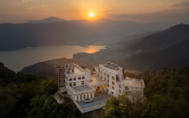 Le Glamour Resort & Wellness Spa