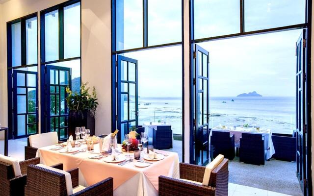 Villa 360 Resort and Spa (SHA Certified)