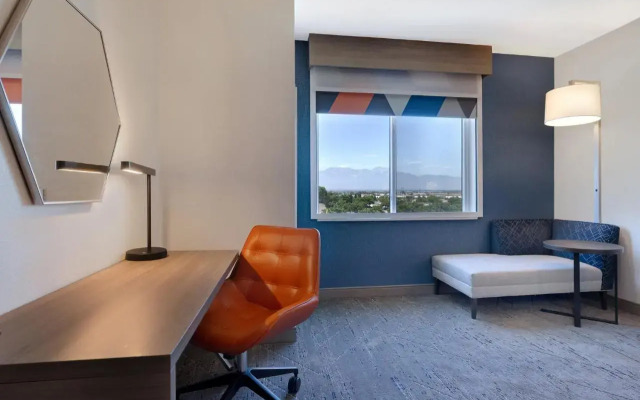 Holiday Inn Express & Suites Chino Hills by IHG