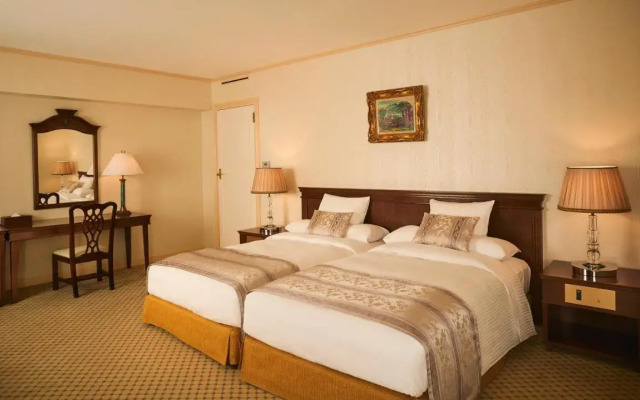 RIHGA Royal Hotel Osaka, Vignette Collection by IHG